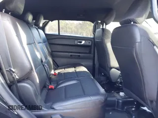 2022 Ford Police Interceptor Utility z VIN 1FM5K8AB8NGC43077, wystawiony jako IAAI lot #41484524 z przebiegiem 26 270 mil mil oraz . Historia ofert i sprzedaży dostępna na DreamBid. Obrazek 8.