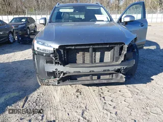 2017 Volvo XC90 Momentum with VIN YV4A22PK7H1172370, listed as a IAAI auction lot 41835935 with 103,577 mi miles. Bid and sale history available at carsss.com. Image 6.