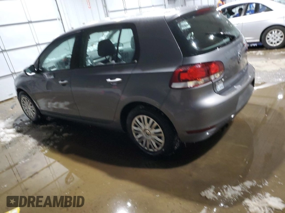 2010 Volkswagen Golf с VIN WVWDB7AJ3AW163879, выставлен на аукционе Copart как лот 44645455 с пробегом 61 139 миль миль и Списание • Salvage title. История ставок и продаж доступна на DreamBid. Изображение 2.