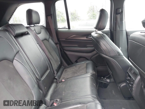 2023 Jeep Grand Cherokee Altitude with VIN 1C4RJHAG8PC611840, listed as a IAAI auction lot 42336992 with 41,100 mi miles and . Bid and sale history available at DreamBid. Image 8.