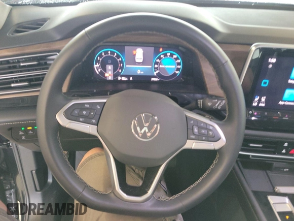 2024 Volkswagen Atlas SE with VIN 1V2HR2CA7RC555188, listed as a IAAI auction lot 42791847 with 29,357 mi miles and . Bid and sale history available at DreamBid. Image 12.