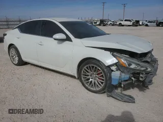 2019 Nissan Altima SR with VIN 1N4BL4CV9KC101978, listed as a Copart auction lot 46088895 with 70,377 mi miles and Salvage Title. Bid and sale history available at DreamBid. Image 4.
