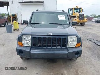 2006 Jeep Commander z VIN 1J8HG48K76C318211, wystawiony jako IAAI lot #42283615 z przebiegiem 159 470 mil mil oraz . Historia ofert i sprzedaży dostępna na DreamBid. Obrazek 12.
