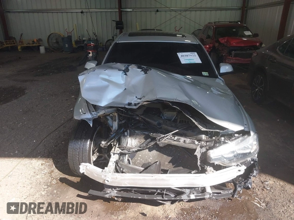 2016 BMW 3 Series 320i with VIN WBA8E1G54GNT37552, listed as a IAAI auction lot 40307022 with 150,516 mi miles and . Bid and sale history available at carsss.com. Image 12.