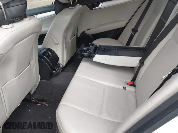 2013 Mercedes-Benz C-Class C 250 Sport with VIN WDDGF4HB8DA776294, listed as a IAAI auction lot 41809513 with 999,999 mi miles. Bid and sale history available at carsss.com. Image 8.