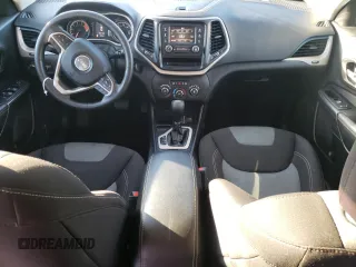 2017 Jeep Cherokee Sport z VIN 1C4PJLAS7HW548230, wystawiony jako Copart lot #81716524 z przebiegiem 84 313 mil mil oraz Szkoda całkowita • Salvage title. Historia ofert i sprzedaży dostępna na DreamBid. Obrazek 8.