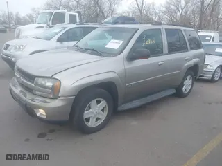2002 Chevrolet TrailBlazer LS with VIN 1GNDT13S122437225, listed as a IAAI auction lot 41828010 with 1 mi miles. Bid and sale history available at carsss.com. Image 2.