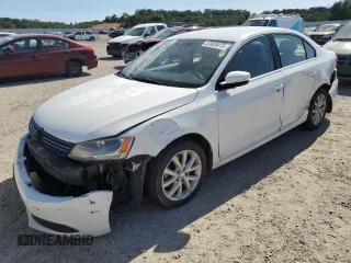 2014 Volkswagen Jetta SE z VIN 3VWD17AJ6EM292799, wystawiony jako Copart lot #57625415 z przebiegiem 157 178 mil mil oraz Czysty tytuł • Clean title. Historia ofert i sprzedaży dostępna na DreamBid. Obrazek 1.