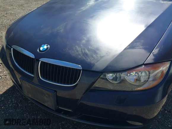 2008 BMW 3 Series 328xi with VIN WBAVC93588K037819, listed as a IAAI auction lot 41911286 with 130,808 mi miles and . Bid and sale history available at DreamBid. Image 6.