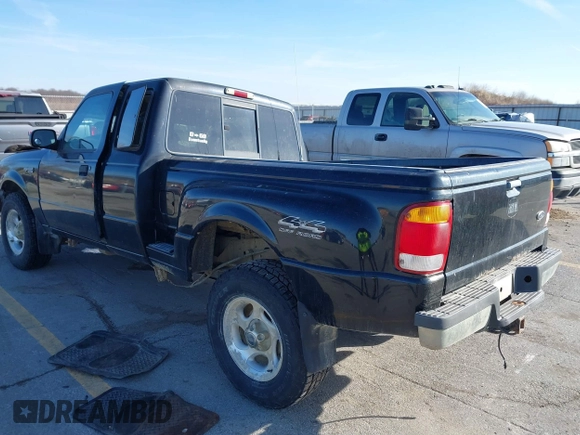 1999 Ford Ranger XL with VIN 1FTZR15V1XPA38040, listed as a IAAI auction lot 41762424 with 208,473 mi miles. Bid and sale history available at carsss.com. Image 3.