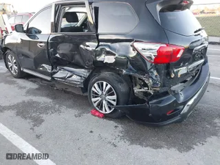 2019 Nissan Pathfinder SV with VIN 5N1DR2MM0KC623731, listed as a IAAI auction lot 40890326 with 110,608 mi miles. Bid and sale history available at carsss.com. Image 18.