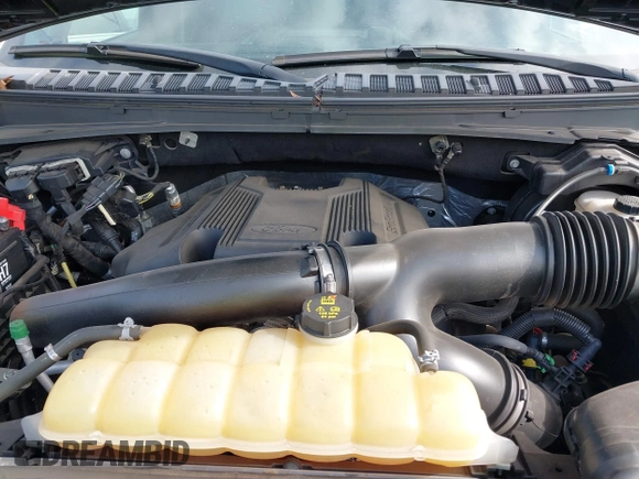 2019 Ford Expedition Limited with VIN 1FMJU2AT7KEA06831, listed as a IAAI auction lot 41528443 with 81,282 mi miles. Bid and sale history available at carsss.com. Image 10.