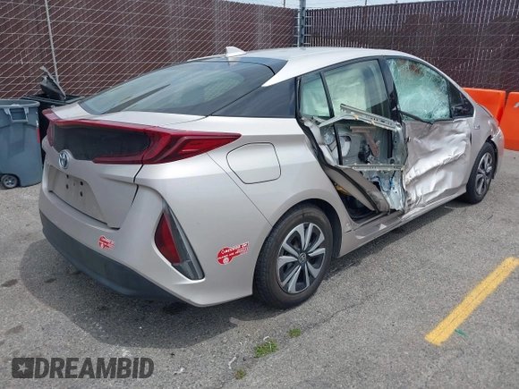 2017 Toyota Prius Plus with VIN JTDKARFP2H3062718, listed as a IAAI auction lot 42207527 with 91,707 mi miles and . Bid and sale history available at DreamBid. Image 4.