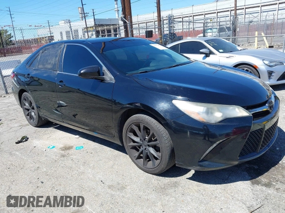 2017 Toyota Camry XLE z VIN 4T1BF1FK6HU370827, wystawiony jako IAAI lot #41870412 z przebiegiem 95 975 mil mil oraz . Historia ofert i sprzedaży dostępna na DreamBid. Obrazek 1.