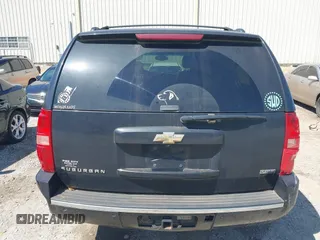 2011 Chevrolet Suburban LTZ with VIN 1GNSKKE31BR299912, listed as a IAAI auction lot 41990351 with 268,982 mi miles. Bid and sale history available at carsss.com. Image 16.