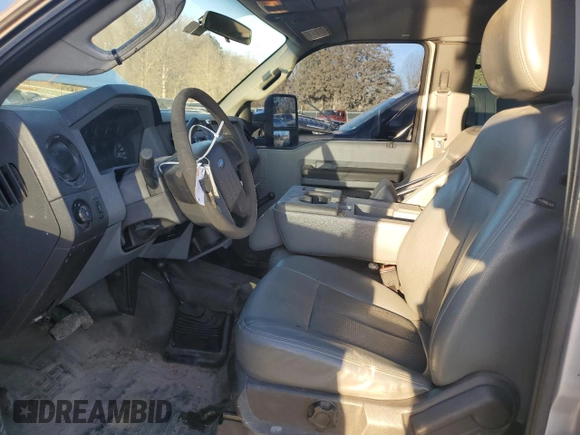 2014 Ford F-350 XL with VIN 1FT8X3BT7EEA61279, listed as a Copart auction lot 43035235 with 258,391 mi miles and Clean title. Bid and sale history available at DreamBid. Image 7.