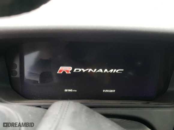 2018 Land Rover Range Rover Velar R-Dynamic HSE with VIN SALYM2RV1JA734068, listed as a Copart auction lot 87044394 with 61,945 mi miles and Salvage Title. Bid and sale history available at carsss.com. Image 9.
