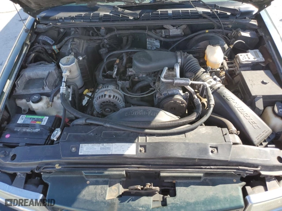 2003 Chevrolet S-10 LS with VIN 1GCDT13X43K101798, listed as a Copart auction lot 50692465 with 252,686 mi miles and Clean Title. Bid and sale history available at carsss.com. Image 13.