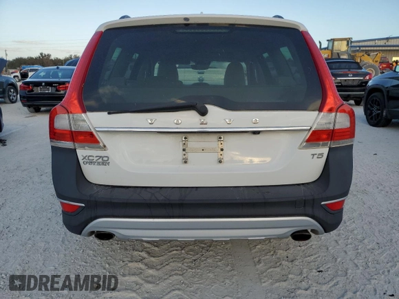 2015 Volvo XC70 T5 Drive-E Premier with VIN YV440MBK0F1230340, listed as a Copart auction lot 76569484 with Not Provided miles and Non Repairable. Bid and sale history available at DreamBid. Image 6.