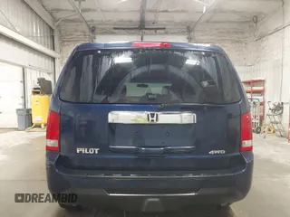 2014 Honda Pilot LX with VIN 5FNYF4H28EB015045, listed as a IAAI auction lot 40132499 with 139,845 mi miles and . Bid and sale history available at DreamBid. Image 17.
