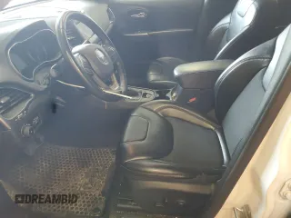 2019 Jeep Cherokee Altitude with VIN 1C4PJMLN8KD386205, listed as a Copart auction lot 54551055 with 98,197 mi miles and Salvage Title. Bid and sale history available at DreamBid. Image 7.
