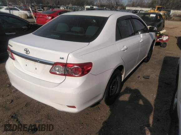 2013 Toyota Corolla L with VIN 2T1BU4EE0DC121177, listed as a IAAI auction lot 41759228 with 129,289 mi miles. Bid and sale history available at carsss.com. Image 4.