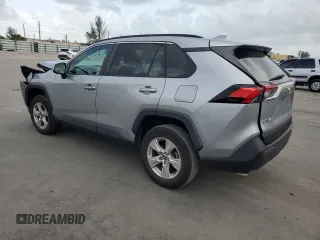 2021 Toyota RAV4 XLE with VIN 2T3W1RFVXMW161939, listed as a Copart auction lot 62233415 with 34,291 mi miles and Salvage title. Bid and sale history available at DreamBid. Image 2.