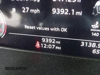 2024 Audi Q5 S line Premium with VIN WA1GAAFY9R2108000, listed as a IAAI auction lot 42275990 with 9,392 mi miles and . Bid and sale history available at DreamBid. Image 15.