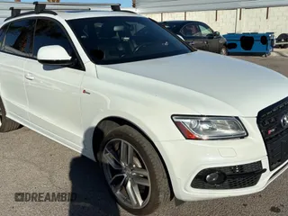 2015 Audi SQ5 Premium Plus z VIN WA1CGAFP6FA106064, wystawiony jako Copart lot #56433725 z przebiegiem 113 278 mil mil oraz Tytuł czysty. Historia ofert i sprzedaży dostępna na DreamBid. Obrazek 1.