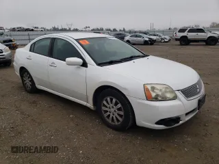 2012 Mitsubishi Galant FE z VIN 4A32B2FF3CE018667, wystawiony jako Copart lot #85819174 z przebiegiem 144 374 mil mil oraz Czysty tytuł • Clean title. Historia ofert i sprzedaży dostępna na DreamBid. Obrazek 4.