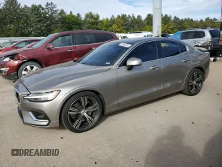 2019 Volvo S60 Inscription with VIN 7JRA22TLXKG001331, listed as a Copart auction lot 75882814 with 87,685 mi miles and Salvage Title. Bid and sale history available at carsss.com. Image 1.