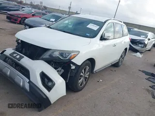 2017 Nissan Pathfinder Platinum with VIN 5N1DR2MN0HC609829, listed as a IAAI auction lot 41500505 with 185,271 mi miles. Bid and sale history available at carsss.com. Image 18.