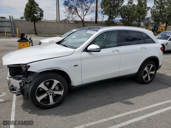 2019 Mercedes-Benz GLC with VIN WDC0G5EB1KF610759, listed as a Copart auction lot 51084755 with 55,612 mi miles and Salvage Title. Bid and sale history available at carsss.com. Image 1.