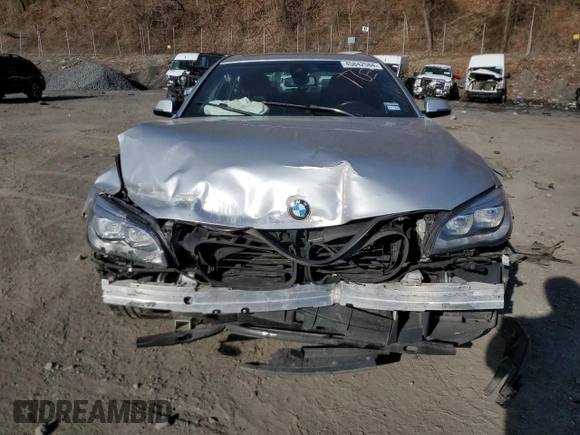 2015 BMW 7 Series 750i с VIN WBAYA8C52FD825851, выставлен на аукционе Copart как лот 45842584 с пробегом 108 517 миль миль и . История ставок и продаж доступна на DreamBid. Изображение 5.