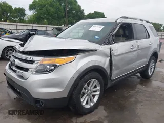 2014 Ford Explorer XLT with VIN 1FM5K7D88EGC22692, listed as a IAAI auction lot 41945588 with 84,129 mi miles. Bid and sale history available at carsss.com. Image 17.