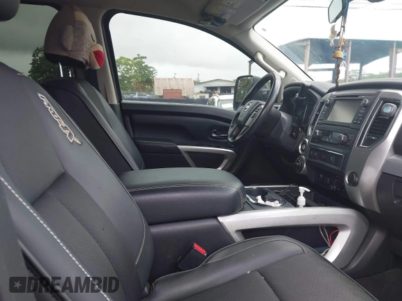 2017 Nissan Titan XD PRO-4X with VIN 1N6BA1F47HN517135, listed as a IAAI auction lot 41605323 with 108,984 mi miles. Bid and sale history available at carsss.com. Image 5.