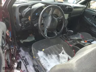 2002 Chevrolet Blazer LS with VIN 1GNCT18W12K108077, listed as a Copart auction lot 87490474 with 130,244 mi miles and Salvage Title. Bid and sale history available at carsss.com. Image 8.