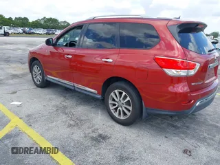 2013 Nissan Pathfinder SL with VIN 5N1AR2MN9DC685272, listed as a IAAI auction lot 42155443 with 156,183 mi miles. Bid and sale history available at carsss.com. Image 3.