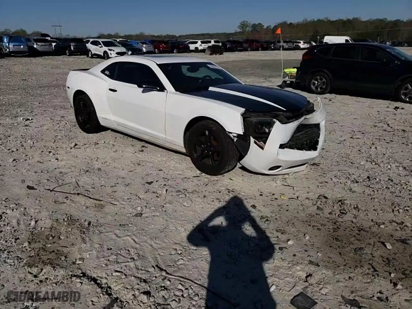 2011 Chevrolet Camaro 2LT with VIN 2G1FC1ED9B9132081, listed as a Copart auction lot 50643075 with 201,924 mi miles and Salvage Title. Bid and sale history available at carsss.com. Image 10.