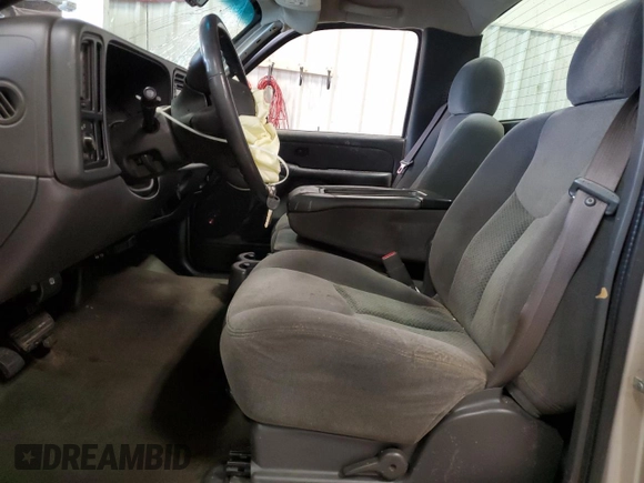 2005 Chevrolet Silverado 1500 LS with VIN 1GCEC14T75Z254816, listed as a Copart auction lot 45102935 with 124,541 mi miles and Salvage title. Bid and sale history available at DreamBid. Image 7.