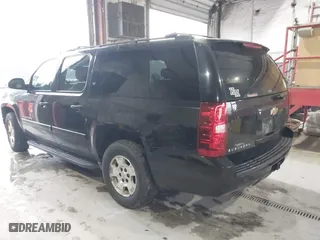 2007 Chevrolet Suburban LT with VIN 3GNFC16067G318779, listed as a IAAI auction lot 41560427 with 209,104 mi miles. Bid and sale history available at carsss.com. Image 3.
