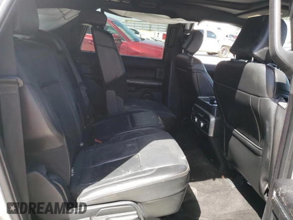 2018 Ford Expedition Max XLT z VIN 1FMJK1JT6JEA35154, wystawiony jako Copart lot #59544944 z przebiegiem Nie podano mil oraz Szkoda całkowita • Salvage title. Historia ofert i sprzedaży dostępna na DreamBid. Obrazek 11.