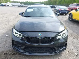 2021 BMW M2 Competition z VIN WBS2U7C05M7J18701, wystawiony jako IAAI lot #42256735 z przebiegiem 12 976 mil mil oraz . Historia ofert i sprzedaży dostępna na DreamBid. Obrazek 13.