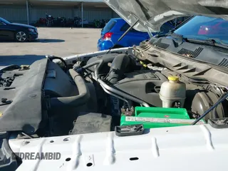 2013 Ram 1500 Express z VIN 1C6RR7KT6DS694546, wystawiony jako IAAI lot #41665504 z przebiegiem 171 475 mil mil oraz . Historia ofert i sprzedaży dostępna na DreamBid. Obrazek 21.