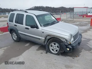 2007 Jeep Liberty Sport z VIN 1J4GL48K67W545074, wystawiony jako IAAI lot #41592858 z przebiegiem 87 223 mil mil oraz . Historia ofert i sprzedaży dostępna na DreamBid. Obrazek 1.