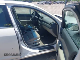 2012 Ford Fusion SEL с VIN 3FAHP0JG1CR209848, выставлен на аукционе IAAI как лот 42832070 с пробегом 165 217 миль миль и . История ставок и продаж доступна на DreamBid. Изображение 5.