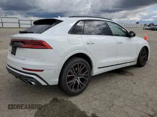 2023 Audi SQ8 Premium Plus z VIN WA1AWBF12PD004868, wystawiony jako Copart lot #47073593 z przebiegiem 4272 mil mil oraz . Historia ofert i sprzedaży dostępna na DreamBid. Obrazek 3.