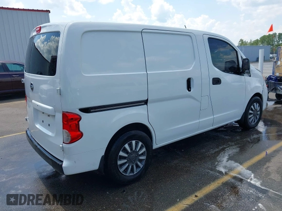 2015 Nissan NV200 SV with VIN 3N6CM0KN4FK733337, listed as a IAAI auction lot 42577417 with 239,231 mi miles and . Bid and sale history available at DreamBid. Image 4.