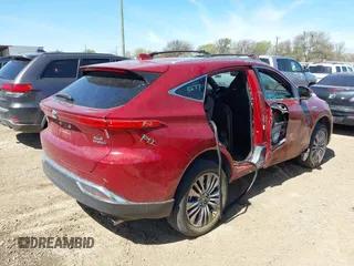 2021 Toyota Venza LE with VIN JTEAAAAH7MJ010144, listed as a IAAI auction lot 41807941 with 19,724 mi miles and . Bid and sale history available at carsss.com. Image 4.