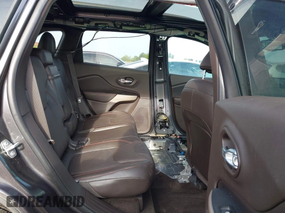 2017 Jeep Cherokee Trailhawk с VIN 1C4PJMBS6HW597794, выставлен на аукционе IAAI как лот 41750977 с пробегом 47 313 миль миль и . История ставок и продаж доступна на DreamBid. Изображение 8.